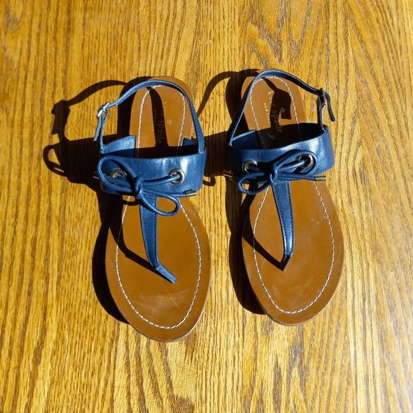 Kate Spade Navy Blue Thong Sandals - Picture 2 of 16